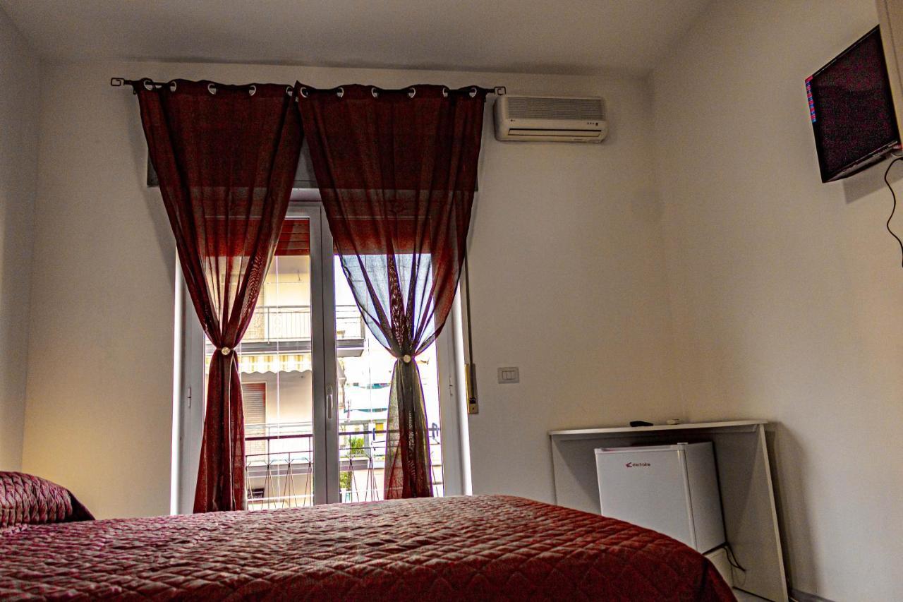 Bed End Breakfast Mediterraneo Scalea Dış mekan fotoğraf